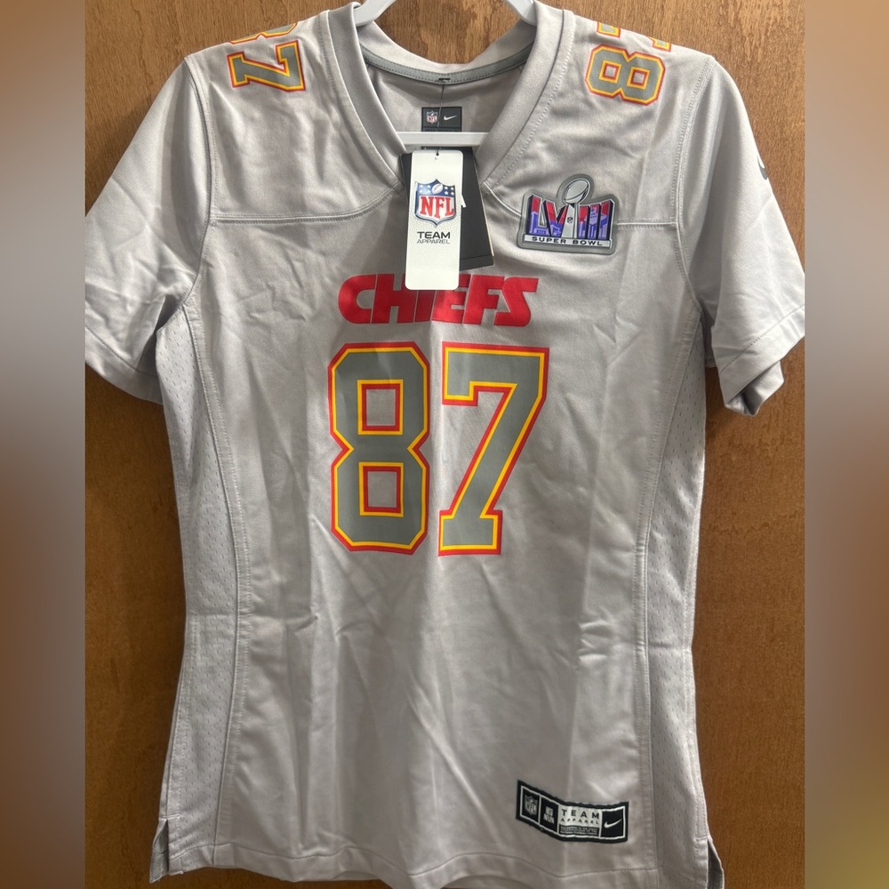 Ladies small /Youth L or XL NFL KC Chiefs Kelce  Jersey. New with tags